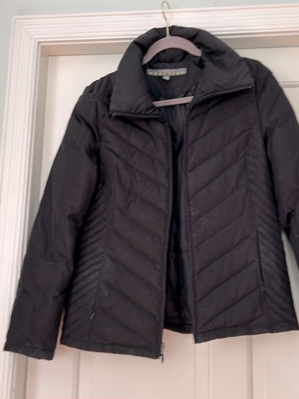 Ladies Black Puffer Coat Down Feather Filled Size Medium Coat Hip Length Jacket - Picture 2 of 10